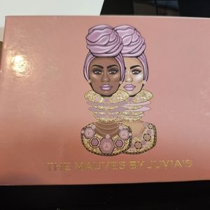 EUC Juvia's Place "The Mauves" Pallette